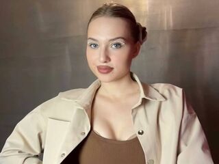 LynHerlan's Live dildo cam Profile Image